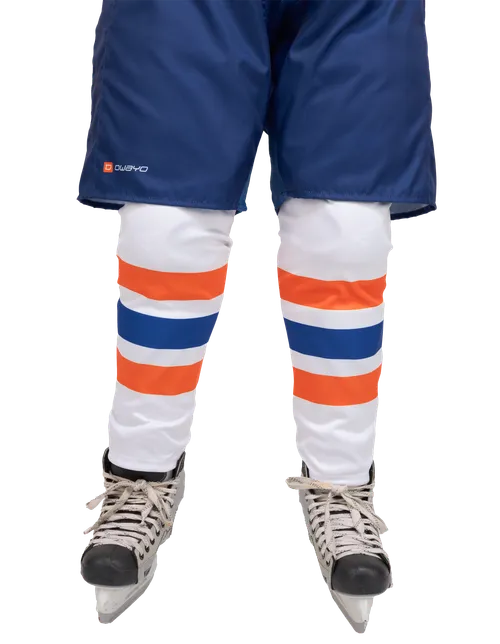 The model is 175 cm  and is wearing a size L