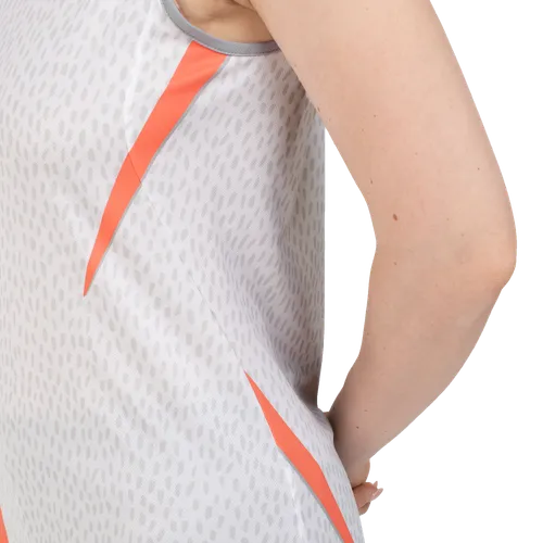 Anatomically Shaped Side Seam
