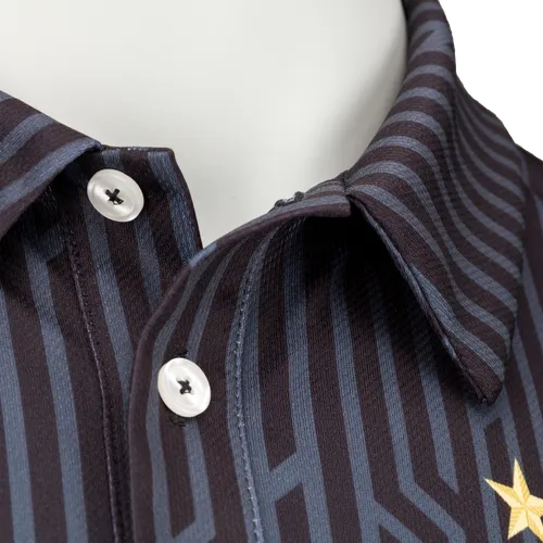 Reinforced collar and with button-down neckline